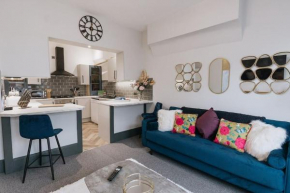 GROVE HOUSE NO.07 - Luxury Apartment close to the Llandudno Beach